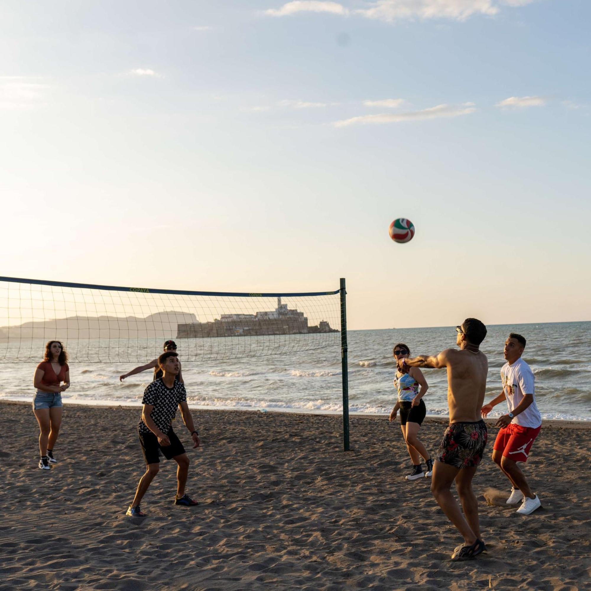 Radisson Blu Resort Al Hoceima Bagian luar foto Beach football in Dubrovnik