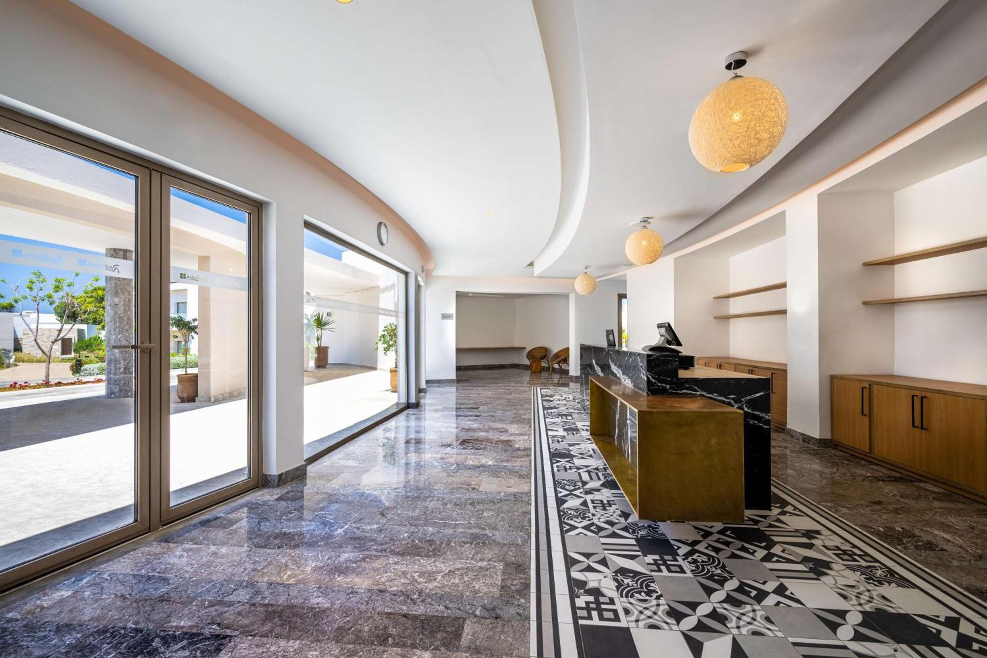 Radisson Blu Resort Al Hoceima Bagian luar foto Lobby