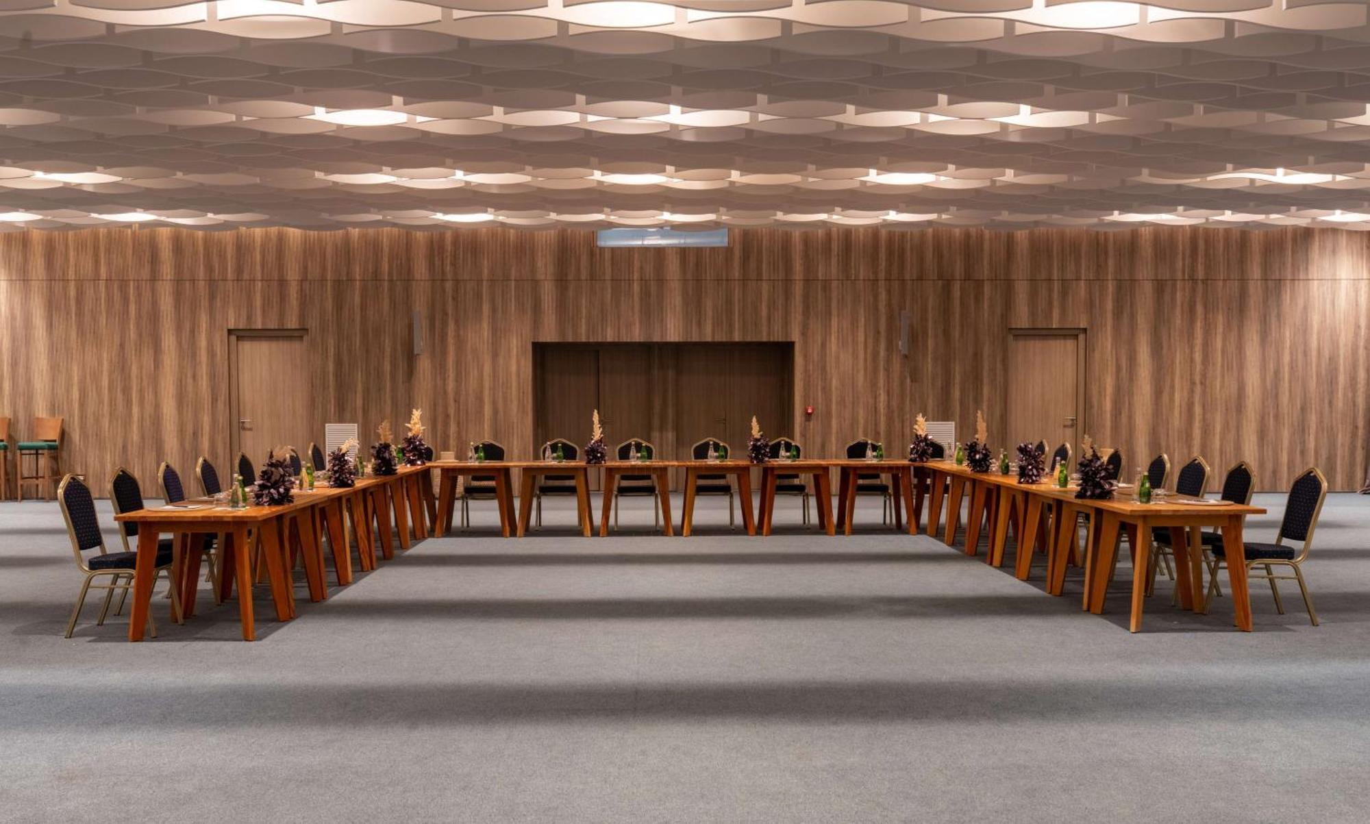 Radisson Blu Resort Al Hoceima Bagian luar foto The conference room of the Federal Council